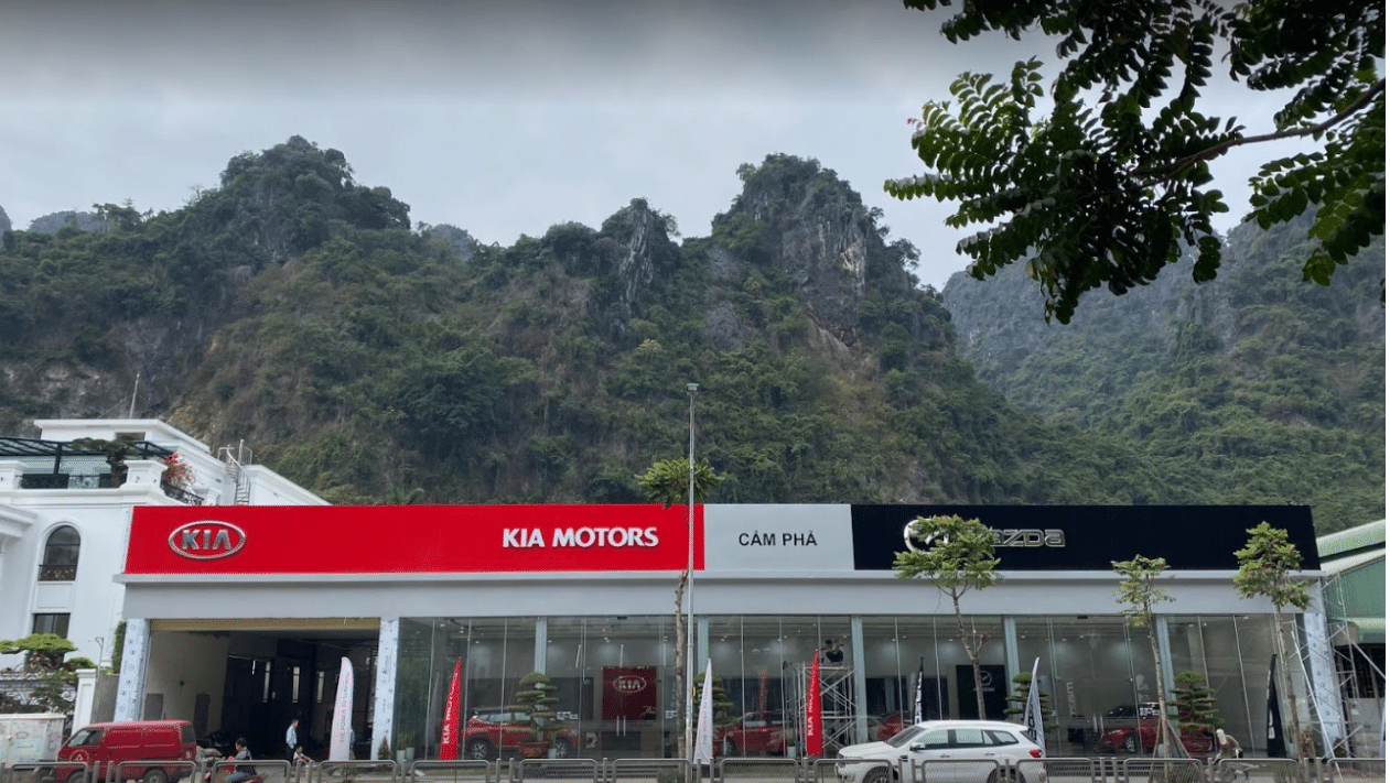 Showroom KIA - MAZDA Cẩm Phả